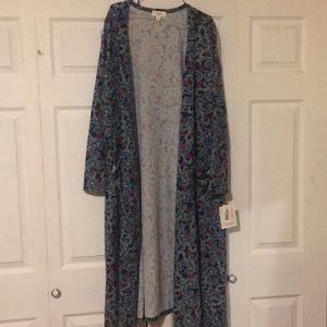 Gorgeous and warm paisley NWT LulaRoe Sarah